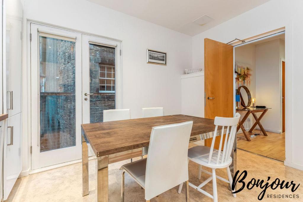 Spacious 2Br-1Ba - Grassmarket - Free Parking By Bonjour Residences Edimburgo Exterior foto